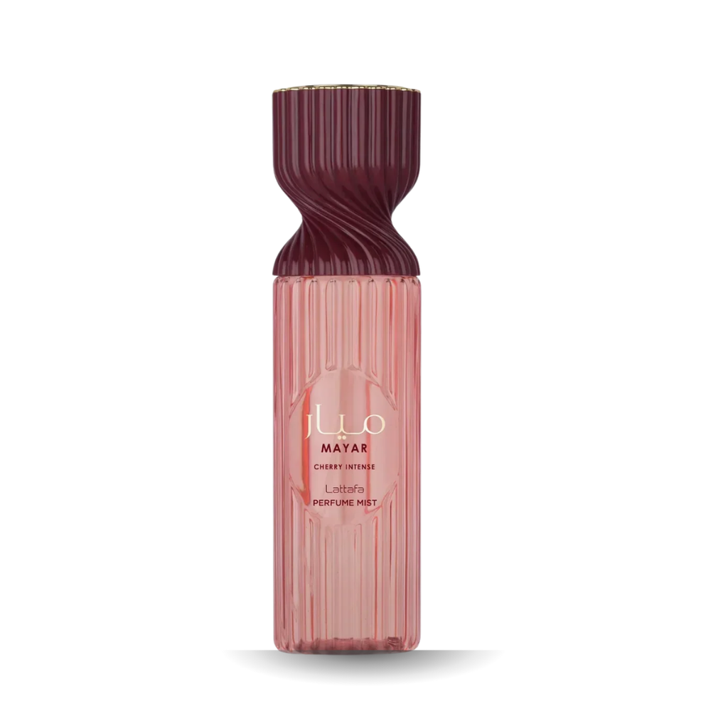 Lattafa Mayar Cherry Intense Perfume Mist 250ml – frasco acanalado rosa con tapa burdeos retorcida, fondo blanco