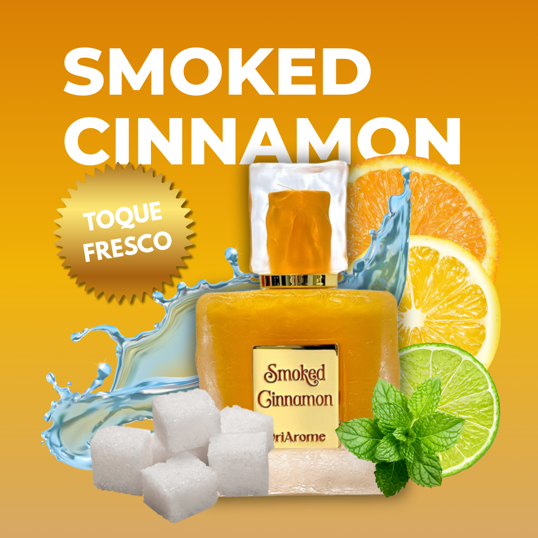 Bodegón artístico del perfume Smoked Cinnamon rodeado de ramas de canela y notas amaderadas, resaltando su aroma intenso.