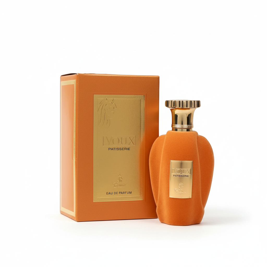 Voux Patisserie de Paris Corner, muestra/decant de perfume árabe gourmand unisex en 3 ml y 5 ml. Notas olfativas: salida de cáscara de mandarina, cardamomo y azafrán; corazón de rosa, manzana y crema de leche; fondo de vainilla y sándalo. No incluye el frasco completo. Frasco de muestra fotografiado sobre fondo blanco. Aroma dulce, gourmand y cálido, como una pastelería fina.
